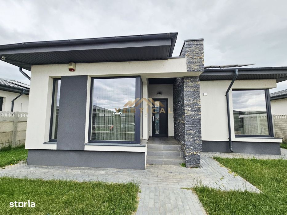 Casa cu panouri fotovoltaice de 6kw  - comuna Berceni