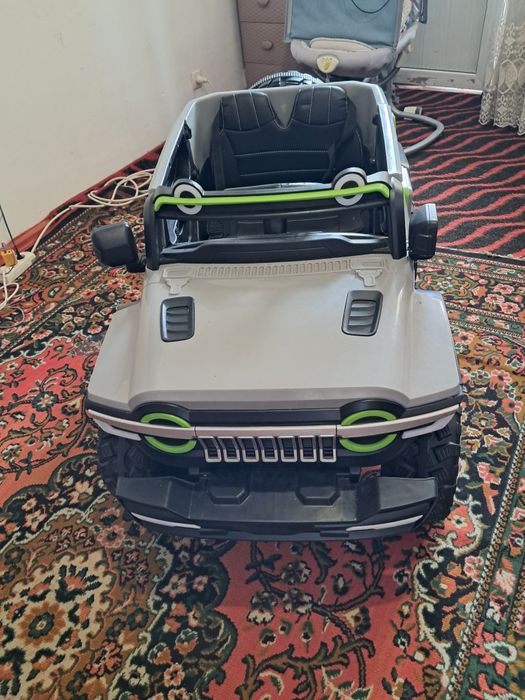 Машина детский новый