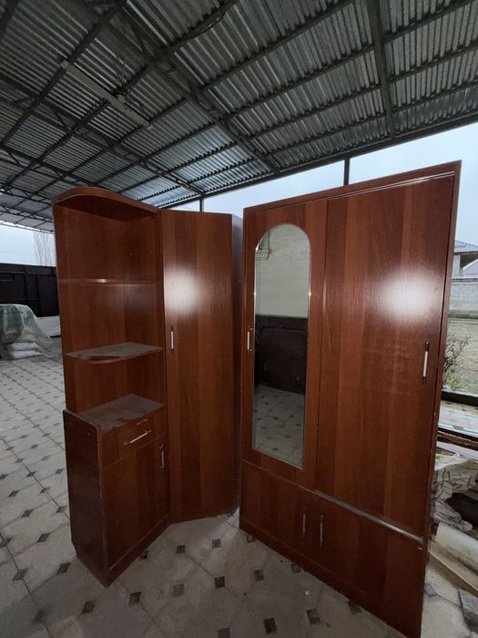 продается шкаф.