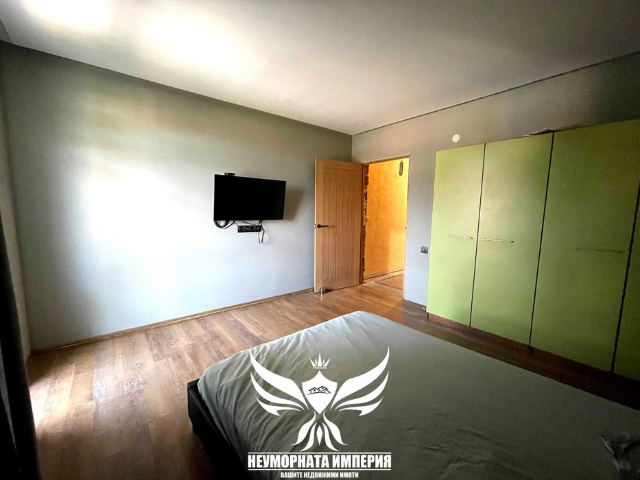 Продавам тристаен апартамент 102кв с гараж в Асеновград, кв.Стадиона