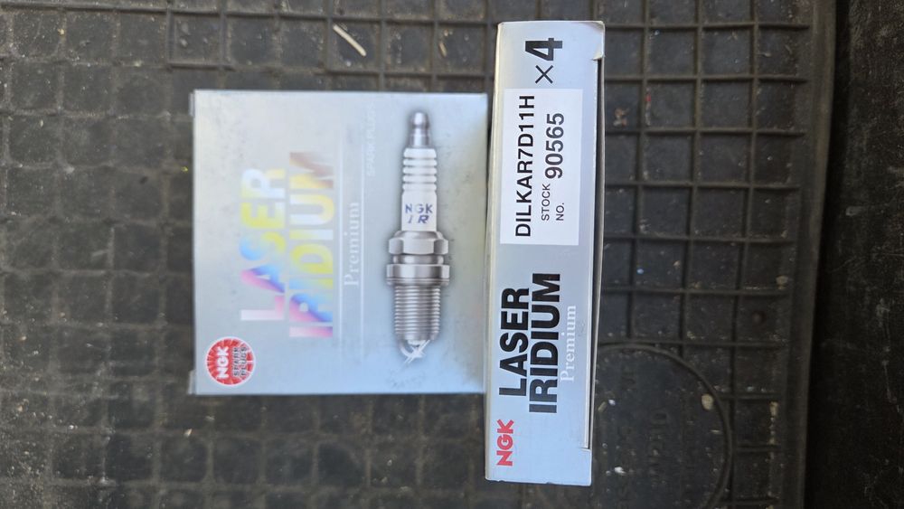 СВЕЧИ зажигания NGK 90565, DILKAR7D11H