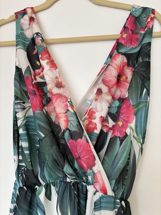 Дамска дълга лятна рокля с цветя