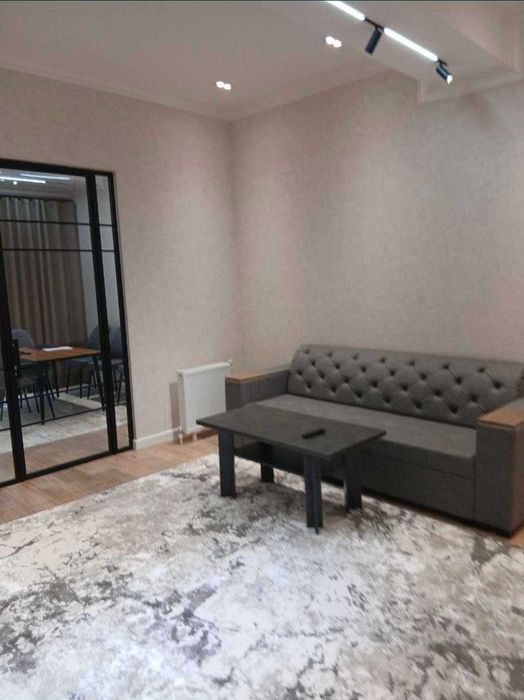 Ориентир: Гидромедцентр, фин. институт, метро Минор  Площадь: 83;