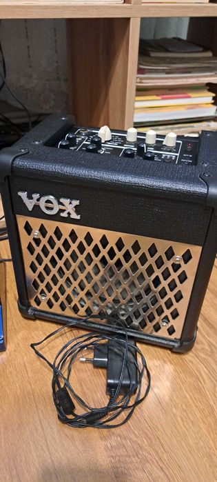 Кубе за китара VOX Mini5 Rhythm