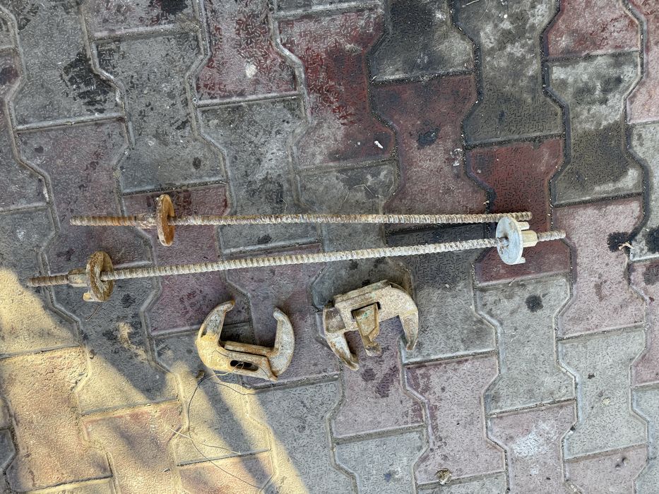 Замок клиновой опалубки оцинкованный