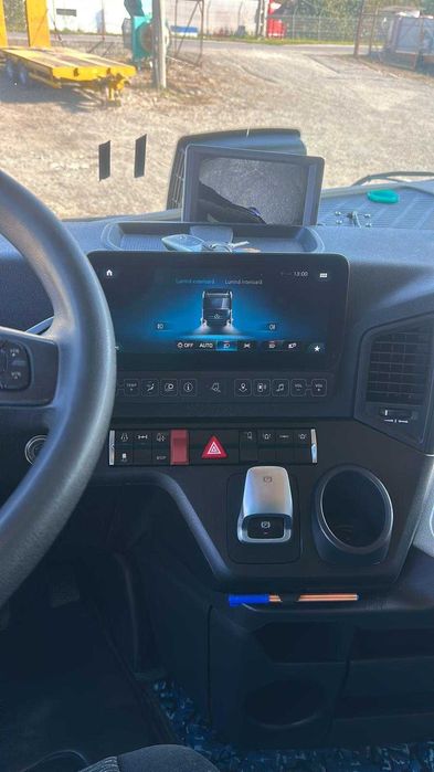 Cap tractor Mercedes Benz MP5