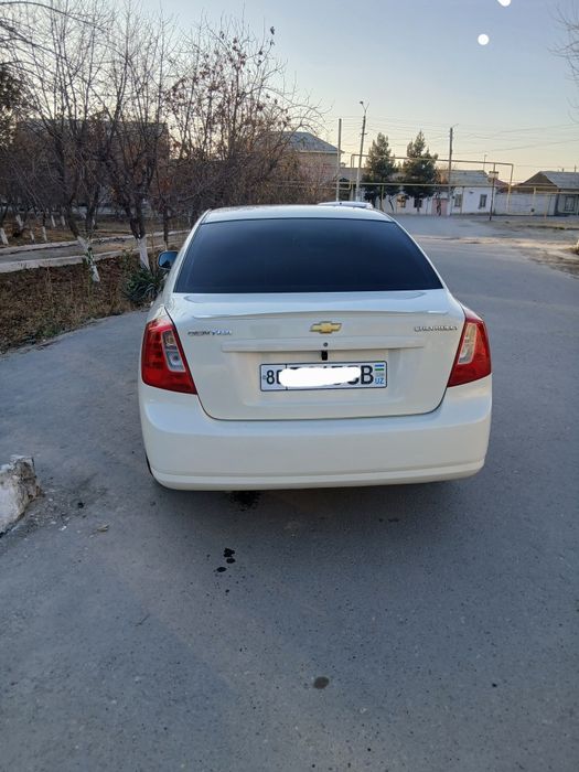 Jentra 2016metan  shumka kandisaner ideal holatda