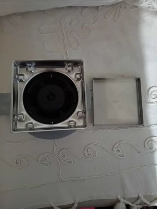 Подов сифон за баня