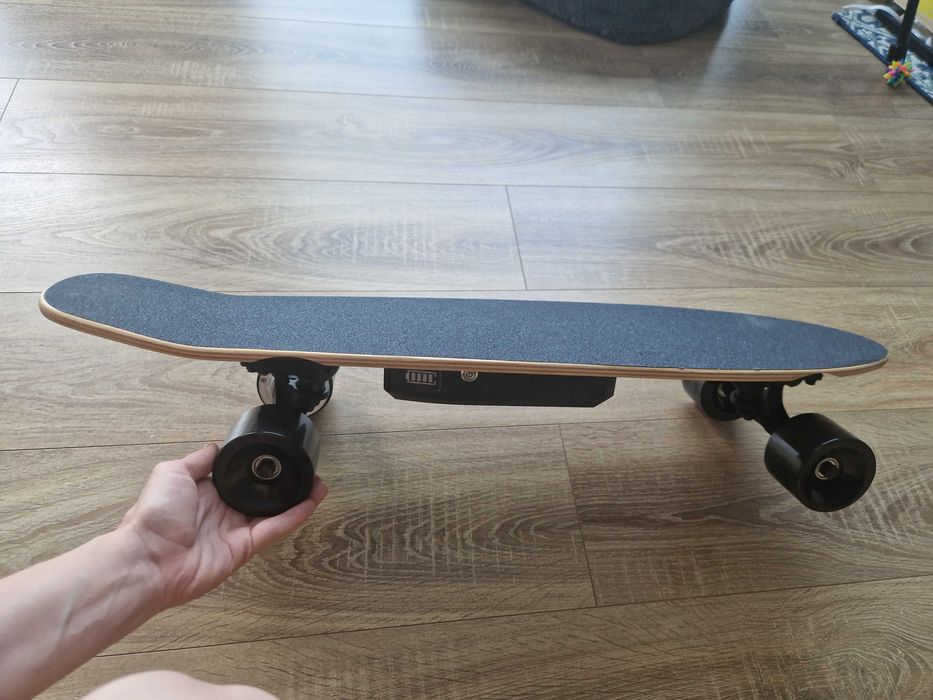 Skateboard electric NOU!!!