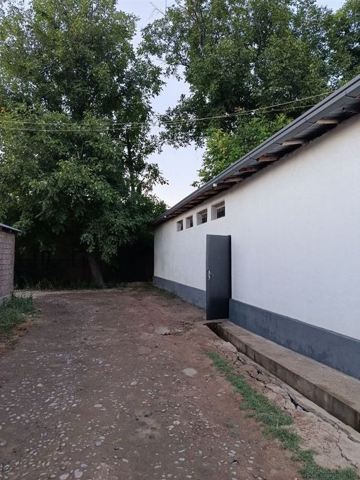 Uchastka sotiladi