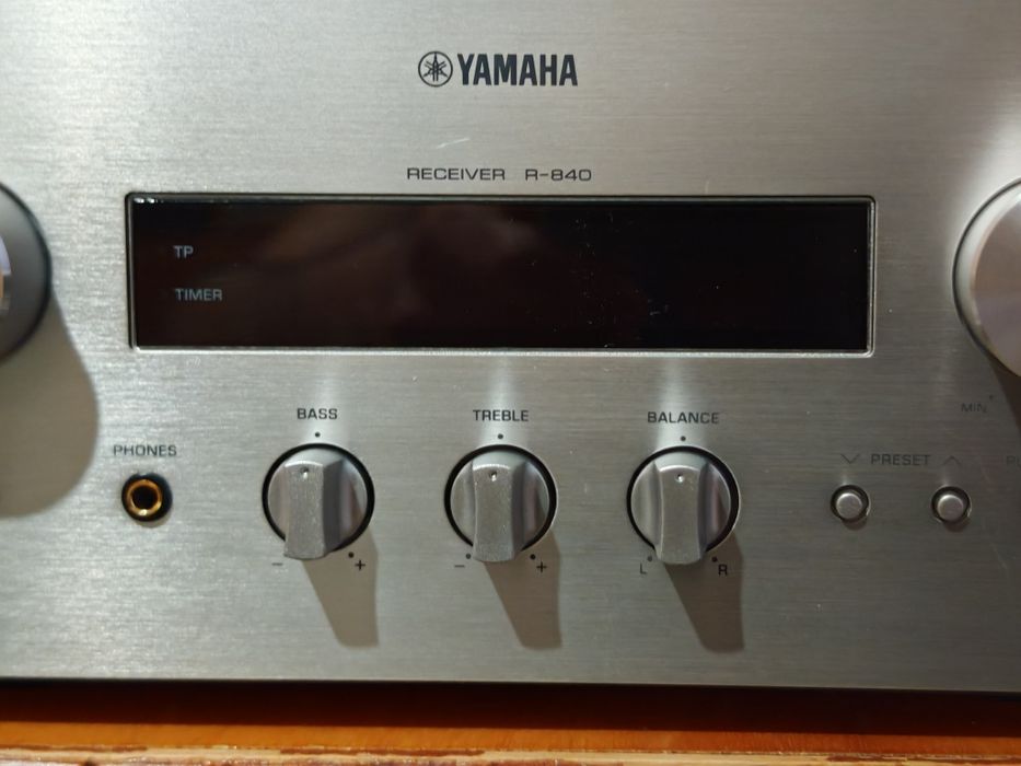 Yamaha R-840. Receiver premium. Se vinde ca defect. Preț fix !