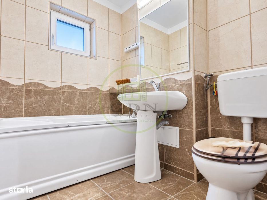 Inchiriere apartament 3 camere Astra Brasov + parcare