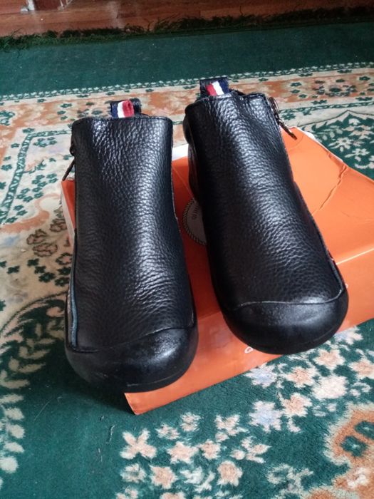 Обувь детская, ботинки и кроссовки