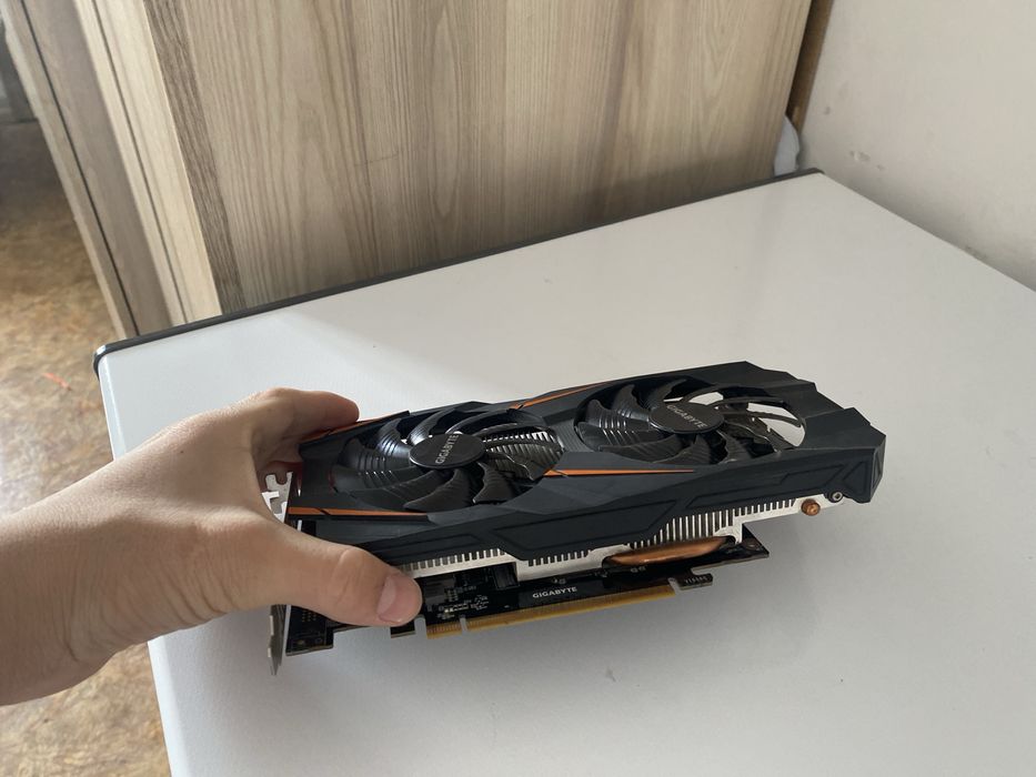 Продам вилеокарту Gtx 1060 6gb (p106) с вул системным блоком