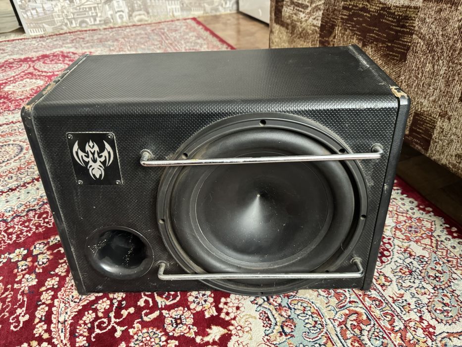 Сабуфер в рпбочем состоянии .        .