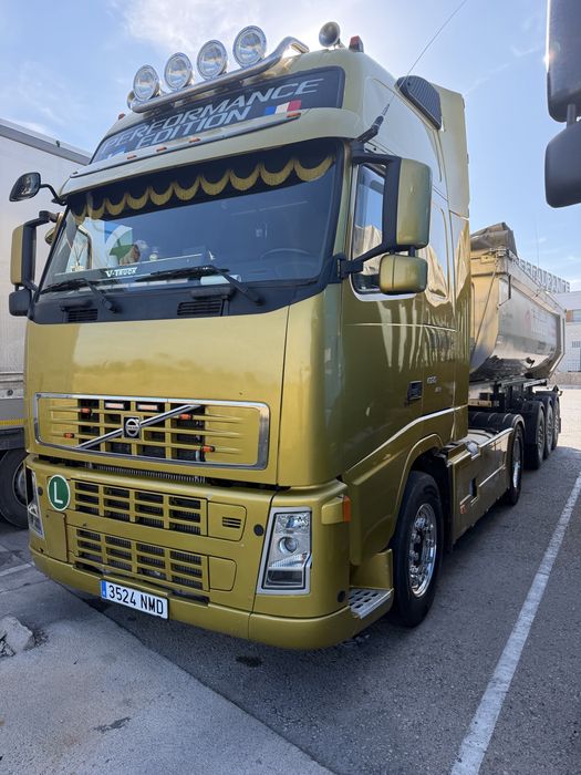 Volvo fh13 520.