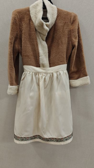 Продается детский костюм Настеньки