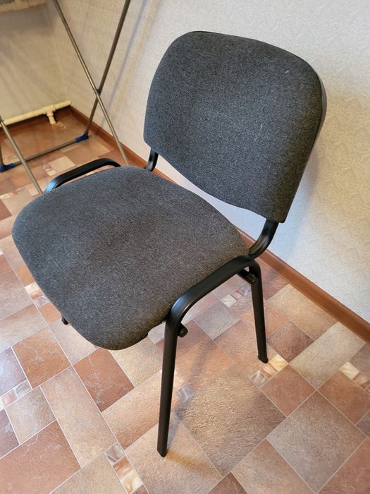 Стул. Новый. Торг