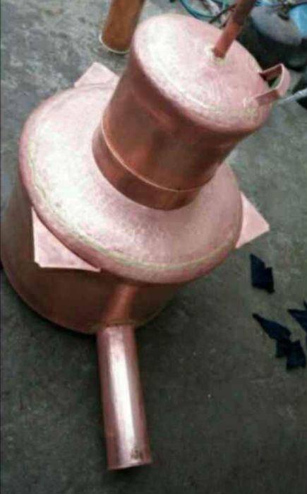 Vand un cazan de tuica din cupru alimentar