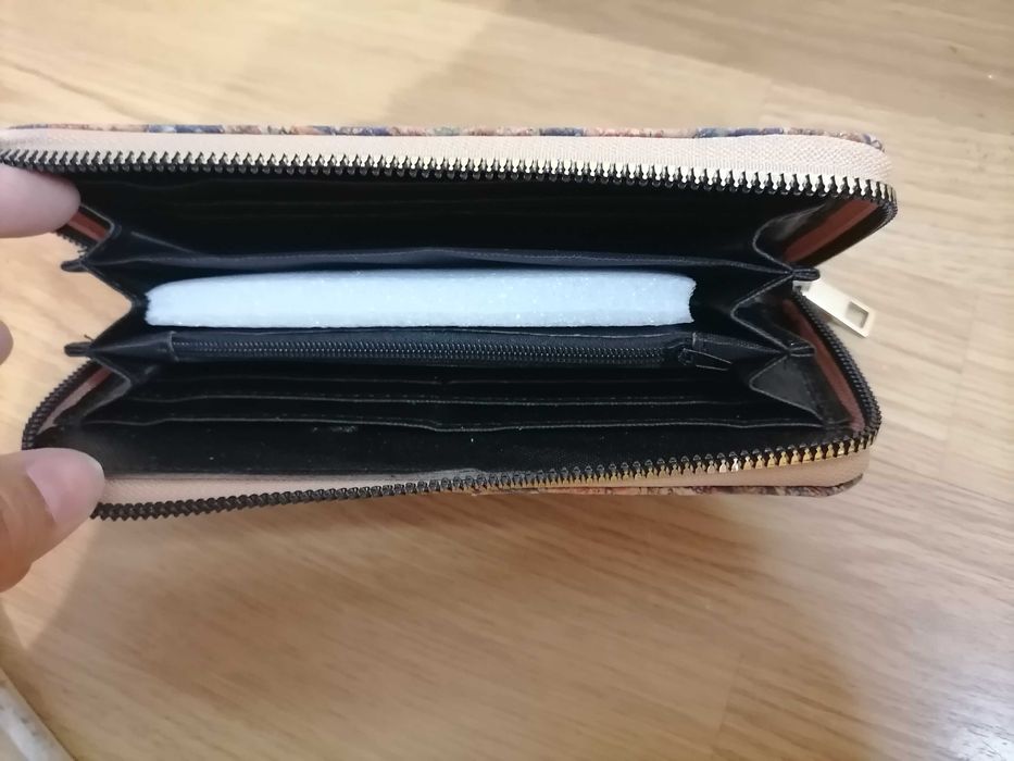 Комплект чантичка и портмоне тип корк