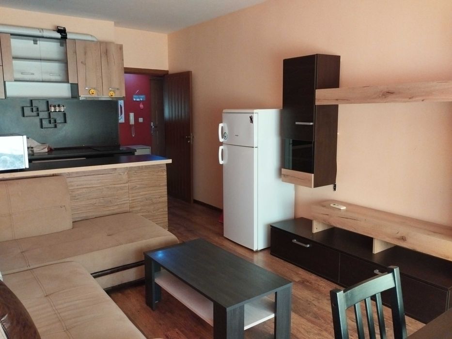 Дава се под наем Двустаен апартамент в Варна, Колхозен пазар - 55 кв.м за 433.5 € - Снимка #2