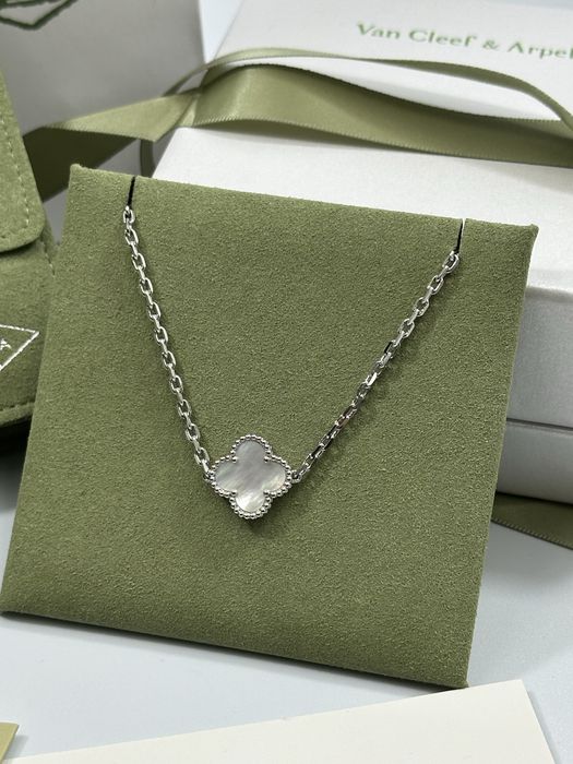 Brățară Van Cleef & Arpels White Gold 750 White Pearl