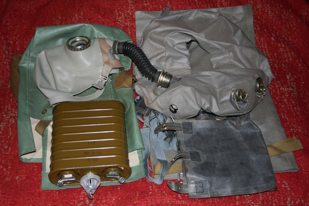 Продам противогаз ИП-5