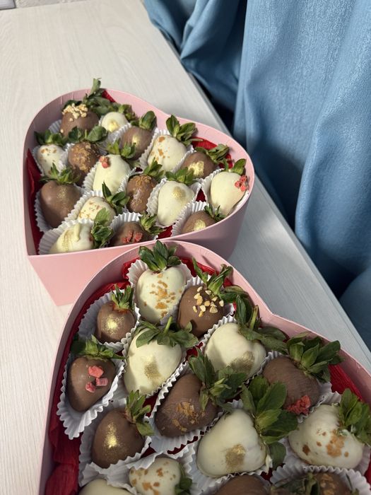 Сочная клубника в шоколаде