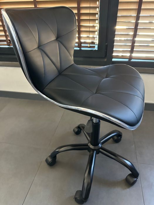 СТОЛ НА КОЛЕЛЦА BROOKLYN black- 2г гаранция и безплатна доставка