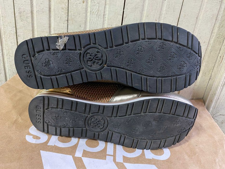 ''Guess Roman Bronze Brillant''оригинални сникърси 37 номер