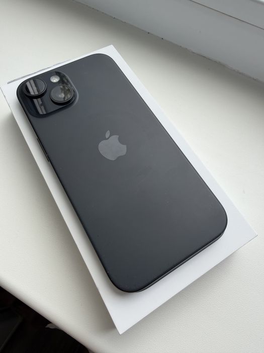 IPhone 15, черный