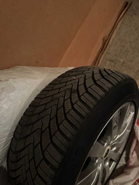 4 броя 205/55 R16, 5x108 Джанти OZ със зимни гуми Continental TS 850