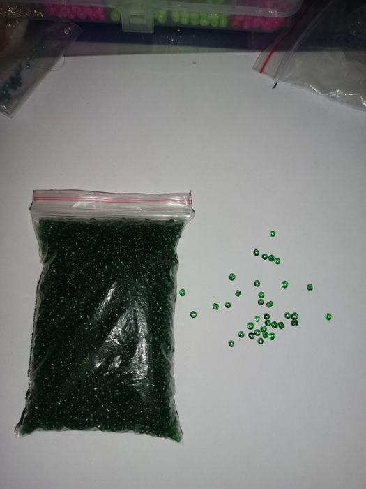 Продам бисер ...