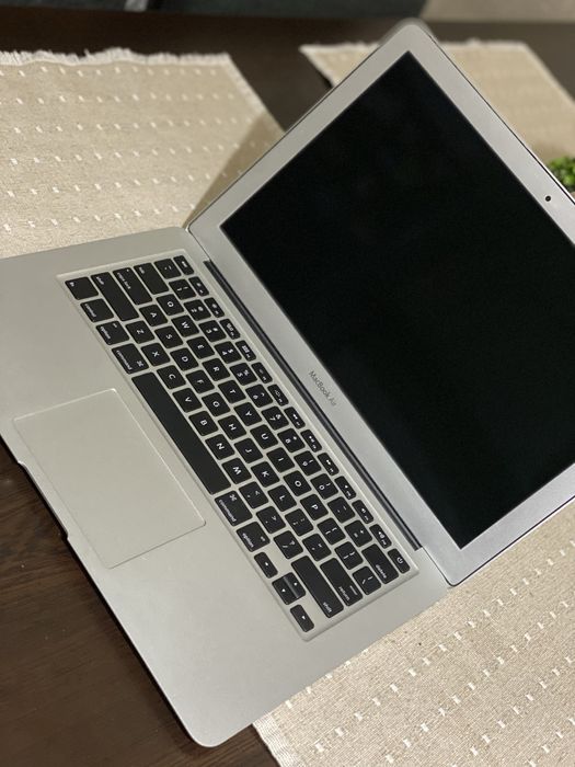 MacBook Air 13” (Mid 2011)