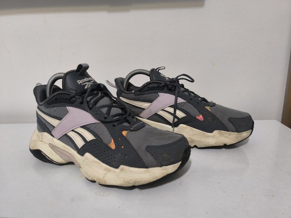 Rebook обувки номер 37.5