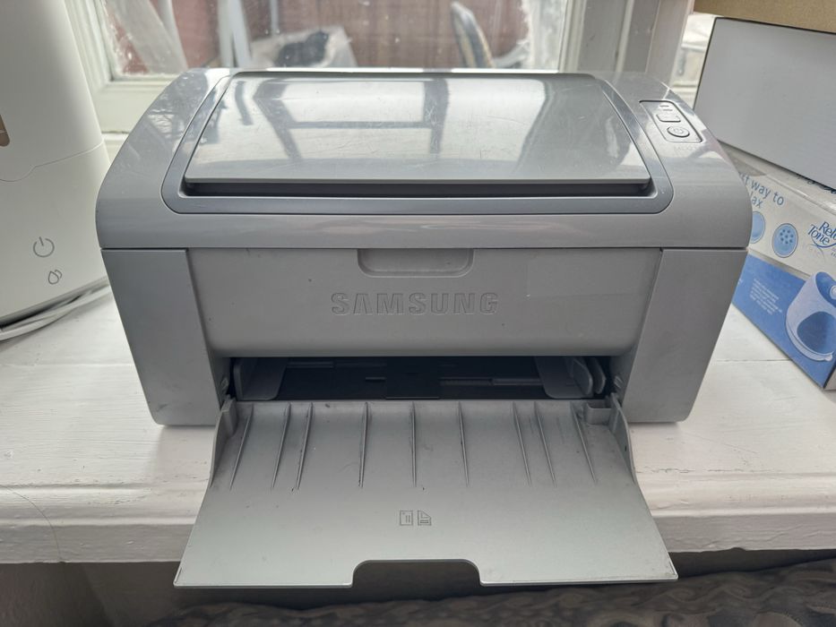 Продается принтер рабочий. Без шнура.