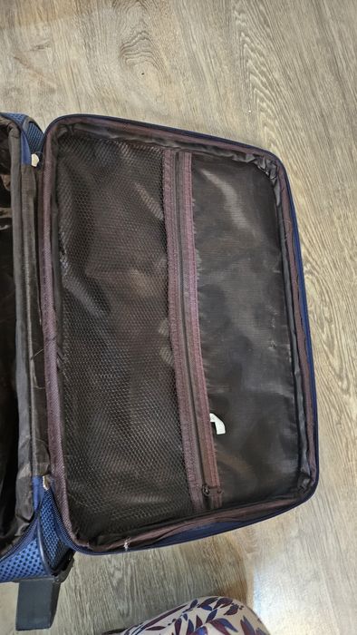 Продам чемодан размер s