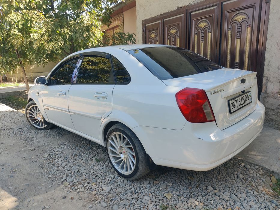 Lasetti 2010 rangi oq