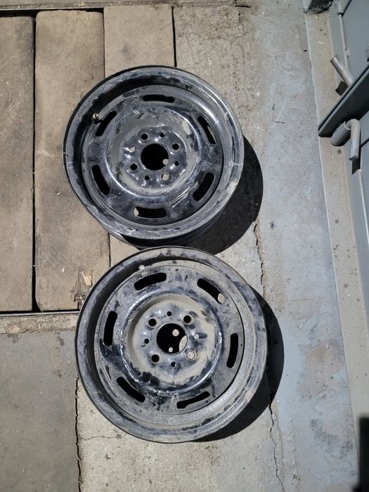 Два железных диска R13