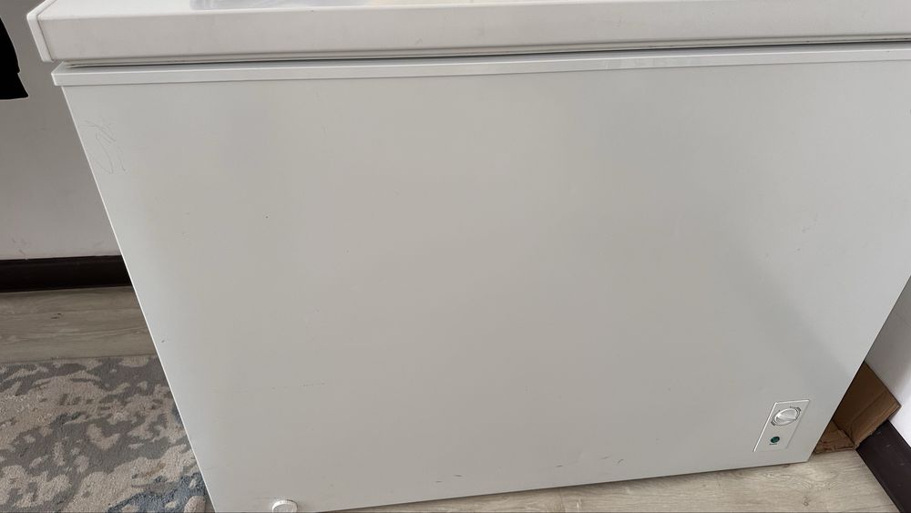 продается морозильник 350л