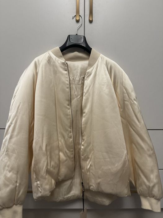 Бомбер Манго бежевый