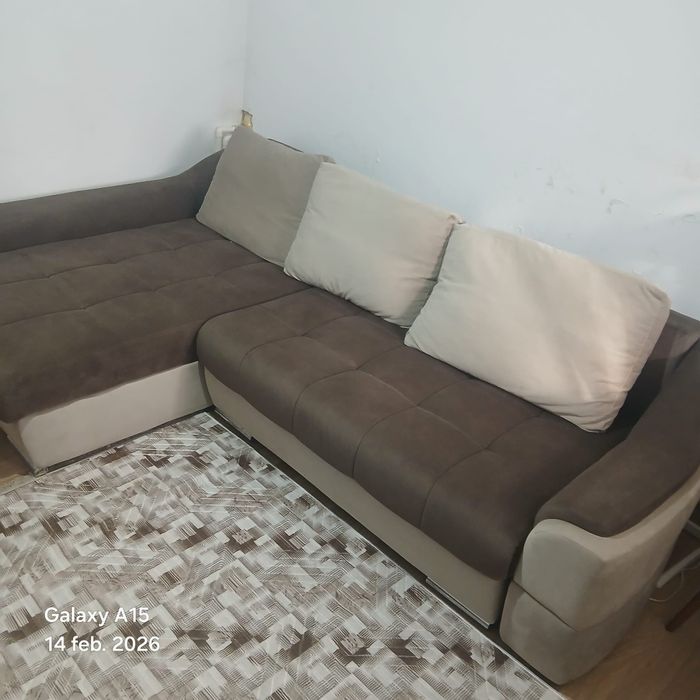 Vand coltar de living stare ca nou