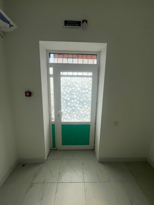 Дверь входная  пластиковые