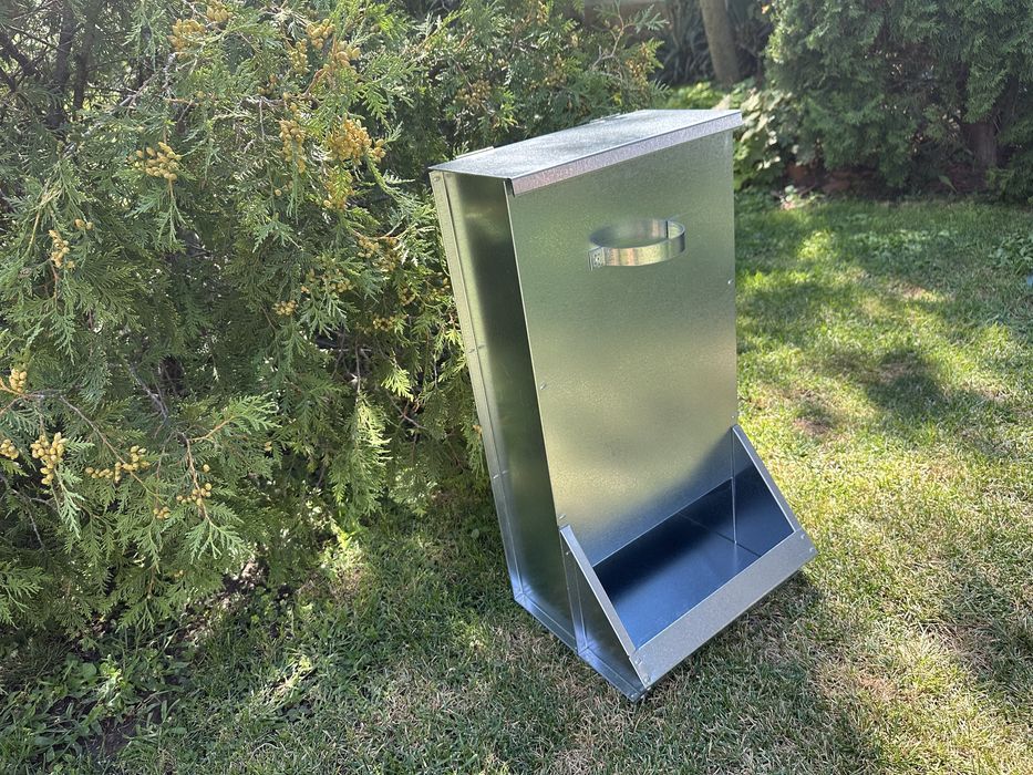 Хранилки за кучета