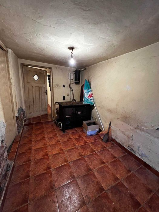 Продава се Къща в с. Томпсън, Област София-област - 228 кв.м за 426 €/кв.м - Снимка #6