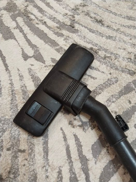 Продам пылесос в хорошем состояний