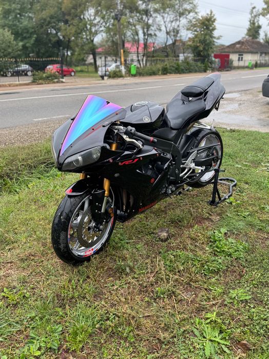 Vând Yamaha r1 rn12