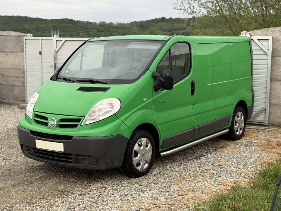 NISSAN Primastar 2012