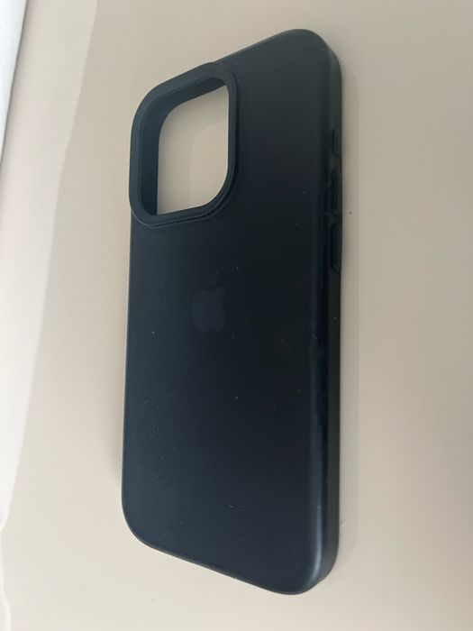 Оригинален силиконов кейс за iPhone 15 Pro