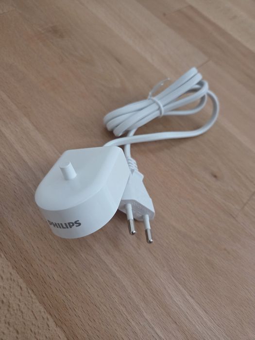 Vând periuța de dinți profesionala Philips Sonicare